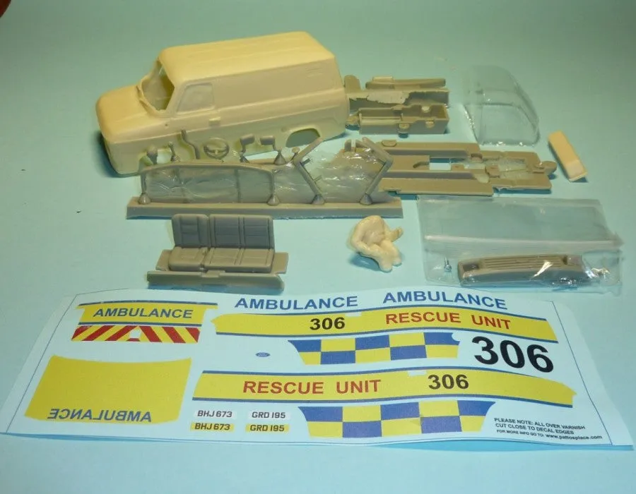 Ford Transit Mk. II Race Track Ambulance (TRU-605)