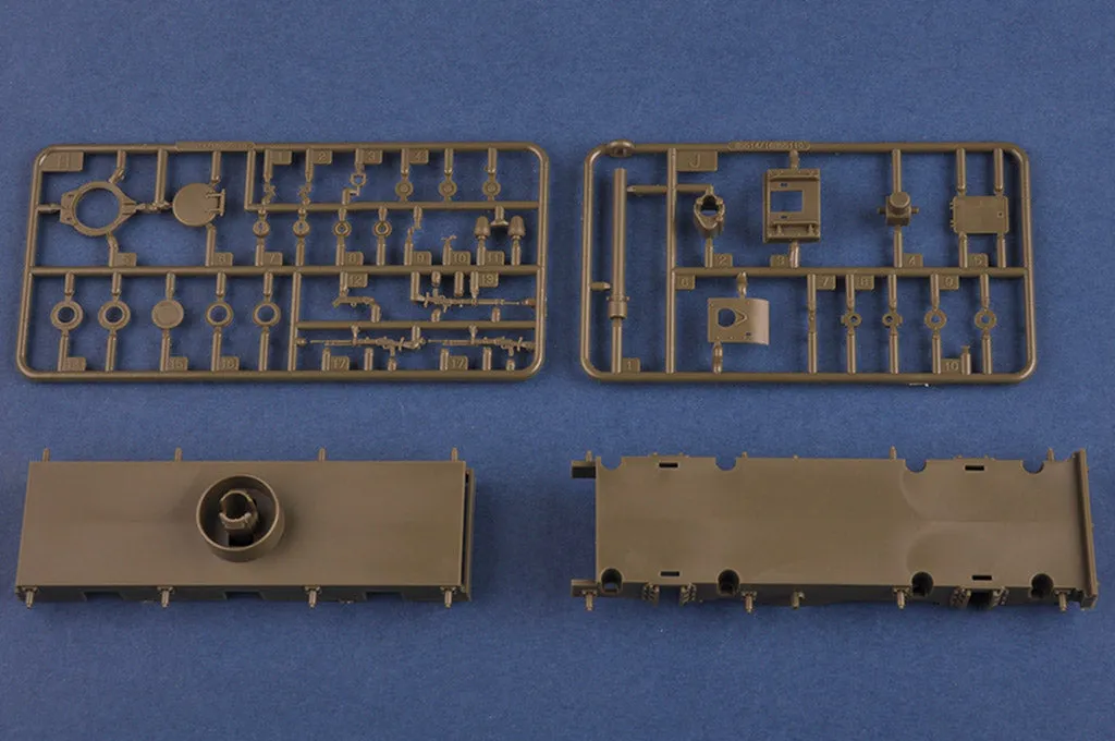 Hobby Boss Military 1/35 Soviet MBV-2 w/F34 Gun Kit