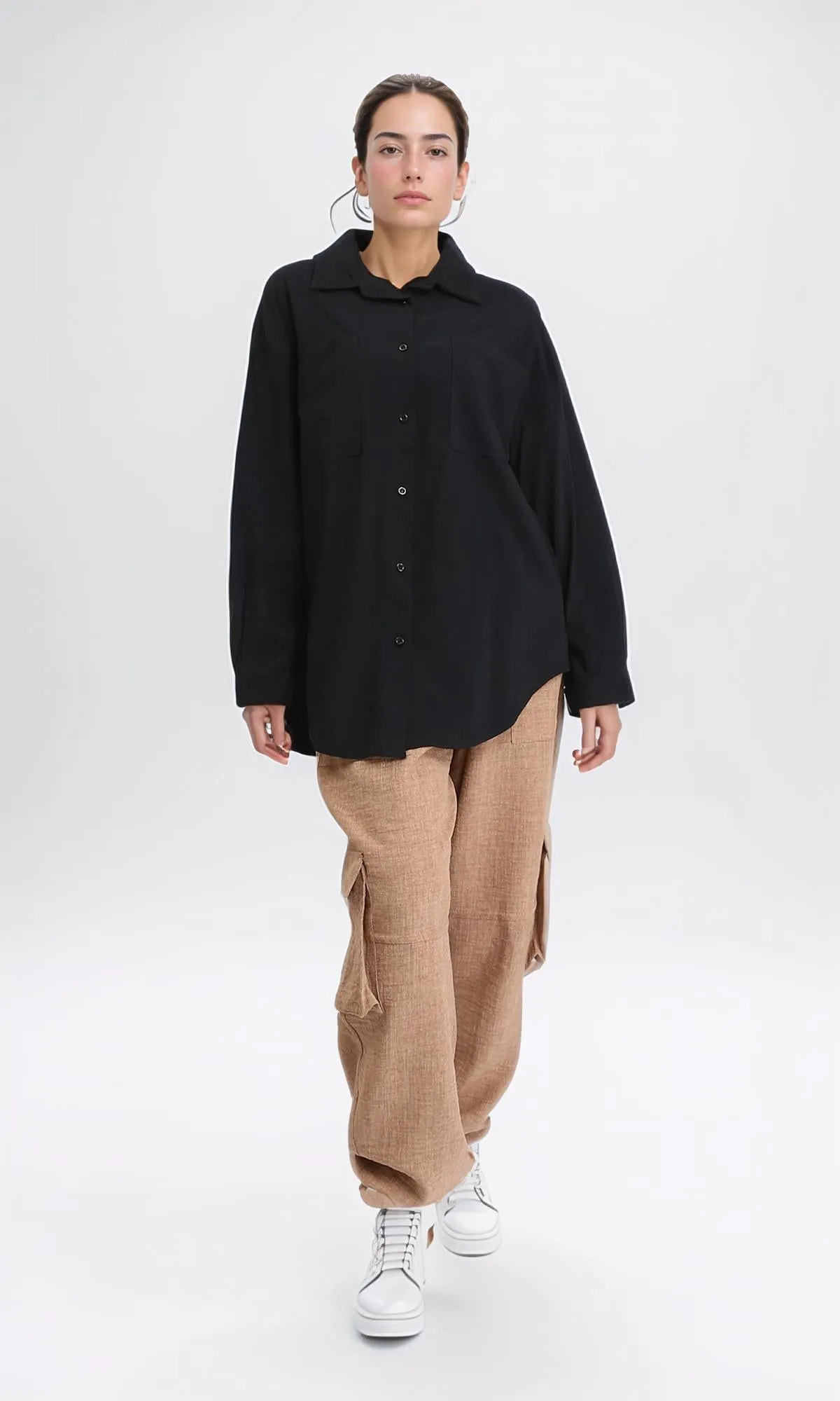 R206084 - Solid High-Low Shirt with Front Pocket - Black